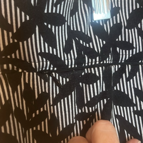 Lands' End Monochrome Patterned Pants leggings size 1X  preowned - Picture 3 of 6